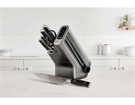 NINJA K32006EU StaySharp Messerblock m. Schärfer silber