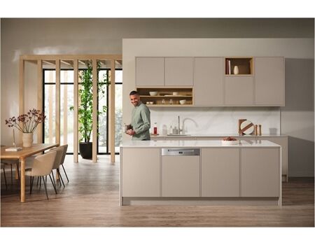 Miele G 5410 SCi Active Plus/EEK:B/Teilintgr./Schubade/