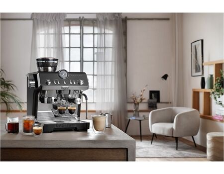 DeLonghi B-Ware EC9555.BK La Specialista Opera