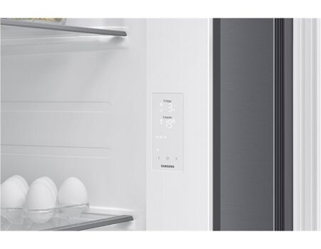 Samsung RS70F66KBT EEK: B / Festwasseranschluß / silber