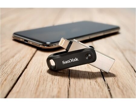 SanDisk iXpand Go USB 3.0 (128GB)
